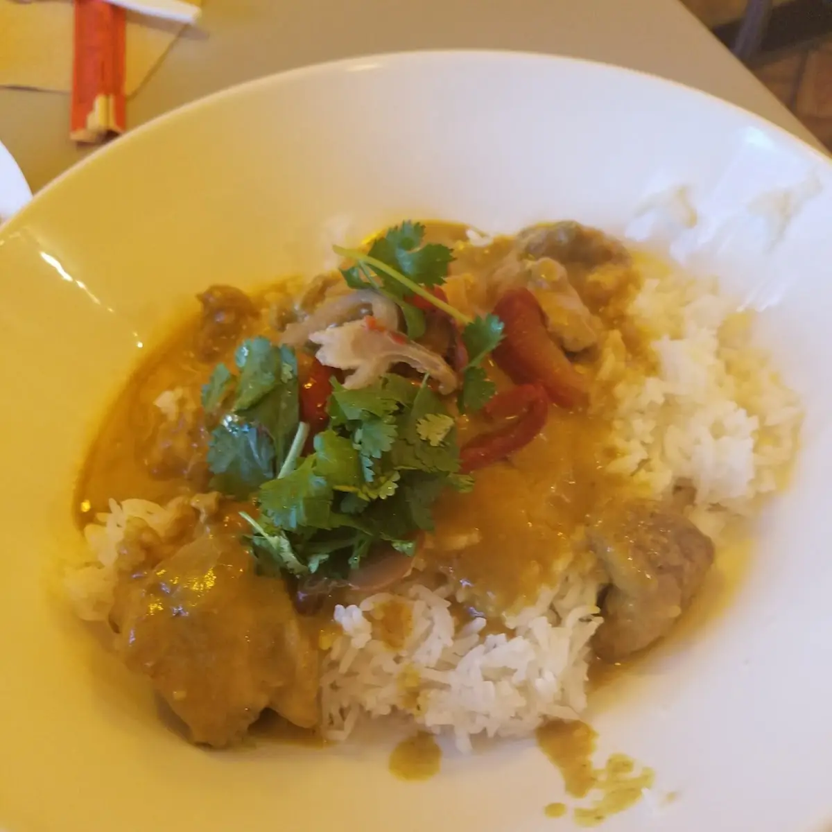 Curry Chicken Rice or Noodle Bowl 咖哩鸡